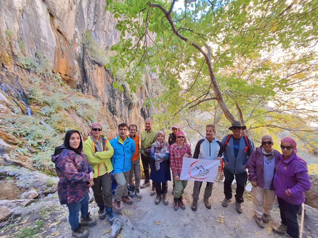 پیمایش کمهر تا آبشار مارگون